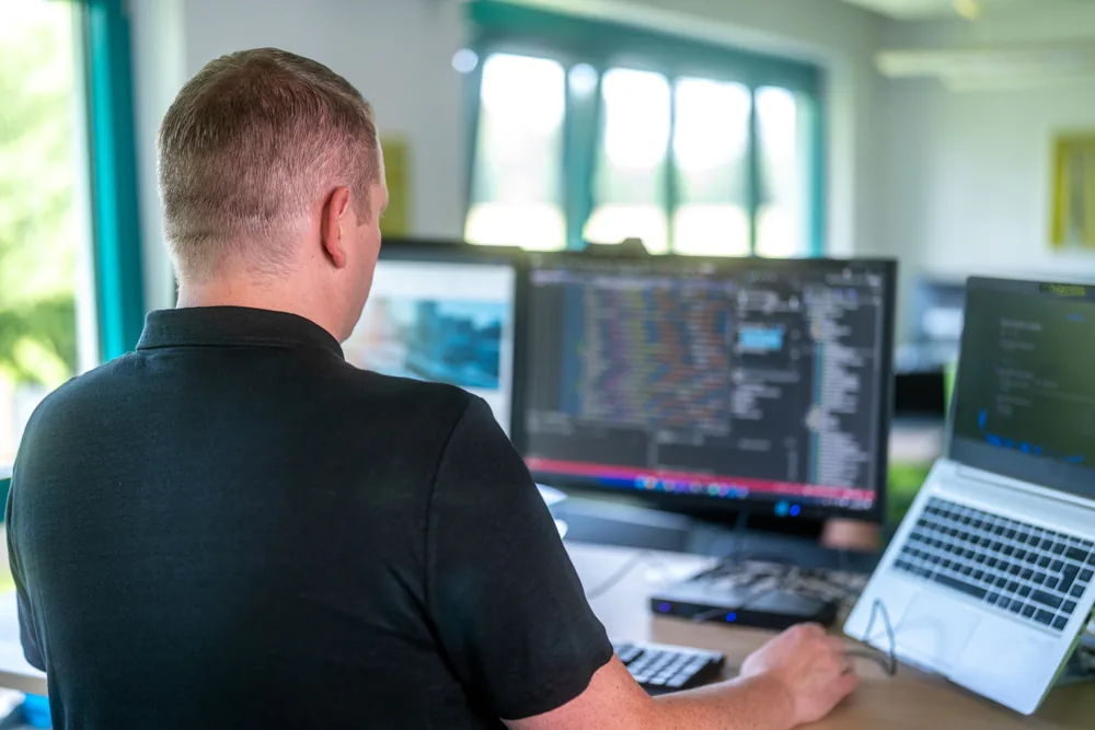KI-gestützte Softwareentwicklung bei nu:version